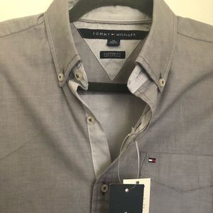 TOMMY HILFIGER SHIRT SIZE xs